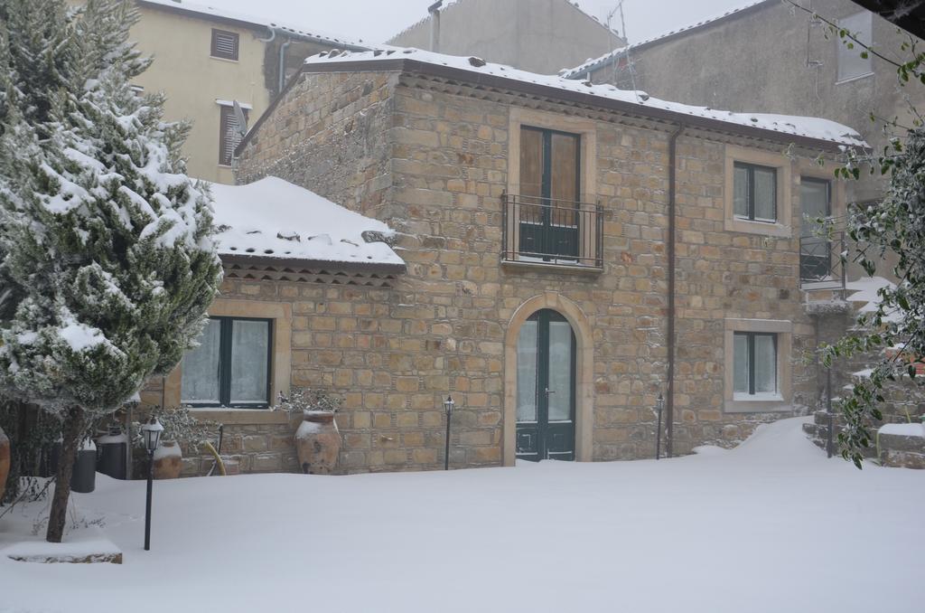 Villa La Carretteria Mistretta Esterno foto