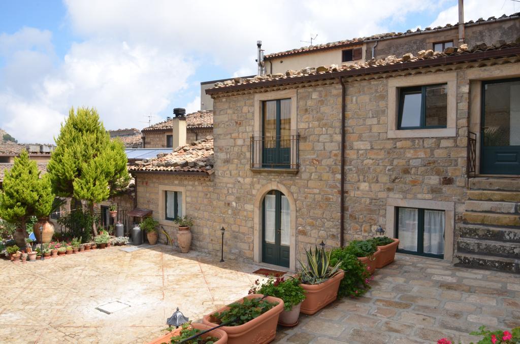 Villa La Carretteria Mistretta Esterno foto