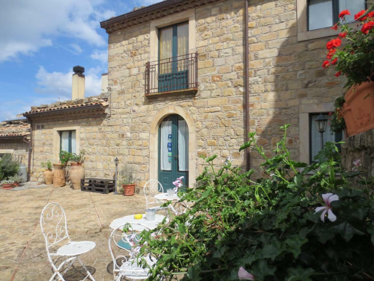 Villa La Carretteria Mistretta Esterno foto